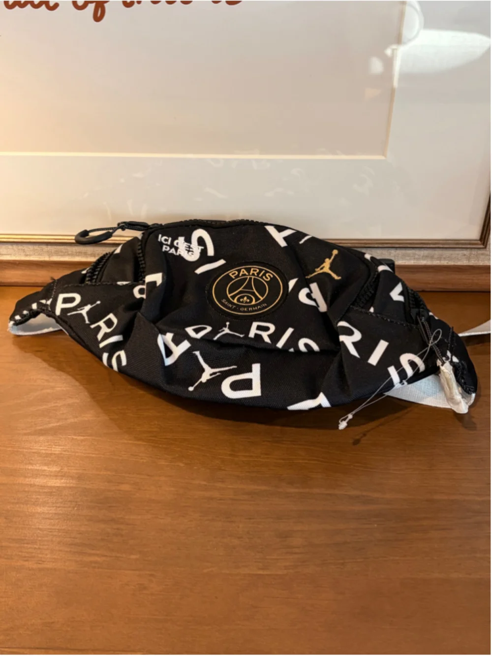 Jordan x Paris Saint-Germain (PSG) Festival/Crossbody Bag - Black/Gold